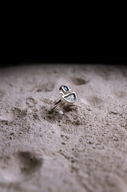 Anillo Oráculo. Joya artesanal en plata