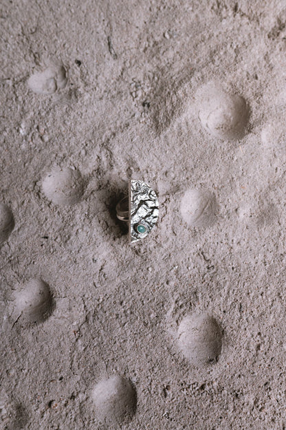 Anillo Umbra. Joya artesanal en plata