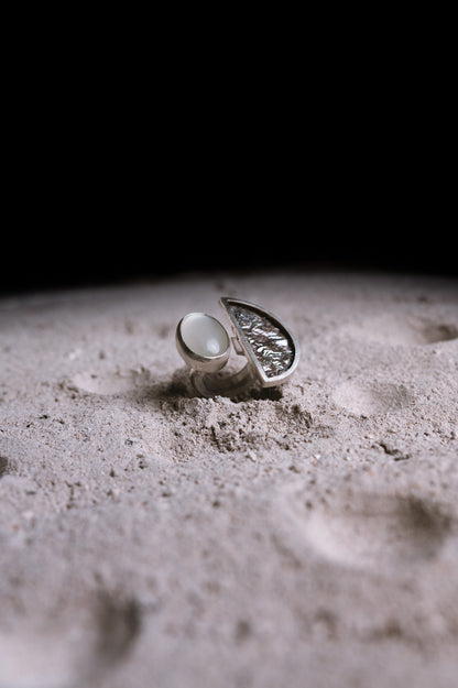 Anillo Eclipse. Joya artesanal en plata