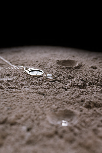 Colgante Astral. Joya artesanal en plata