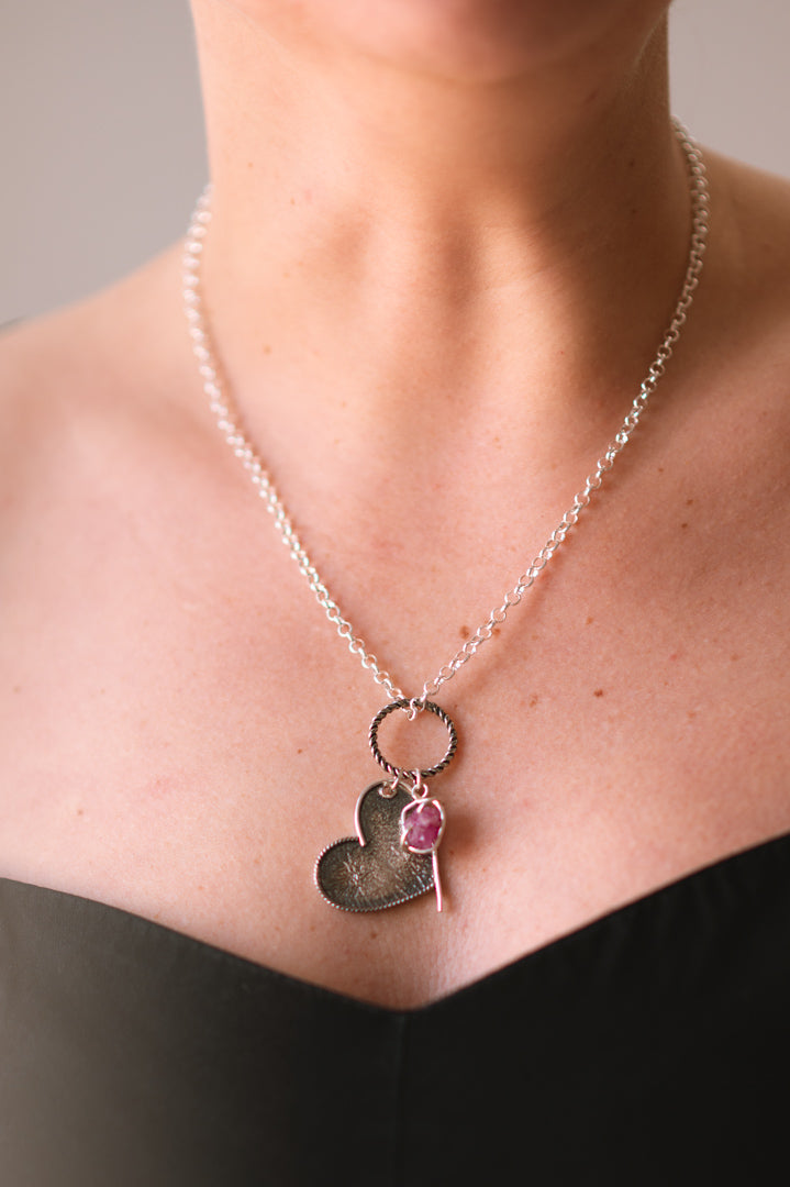 Collar Corazón de fuego