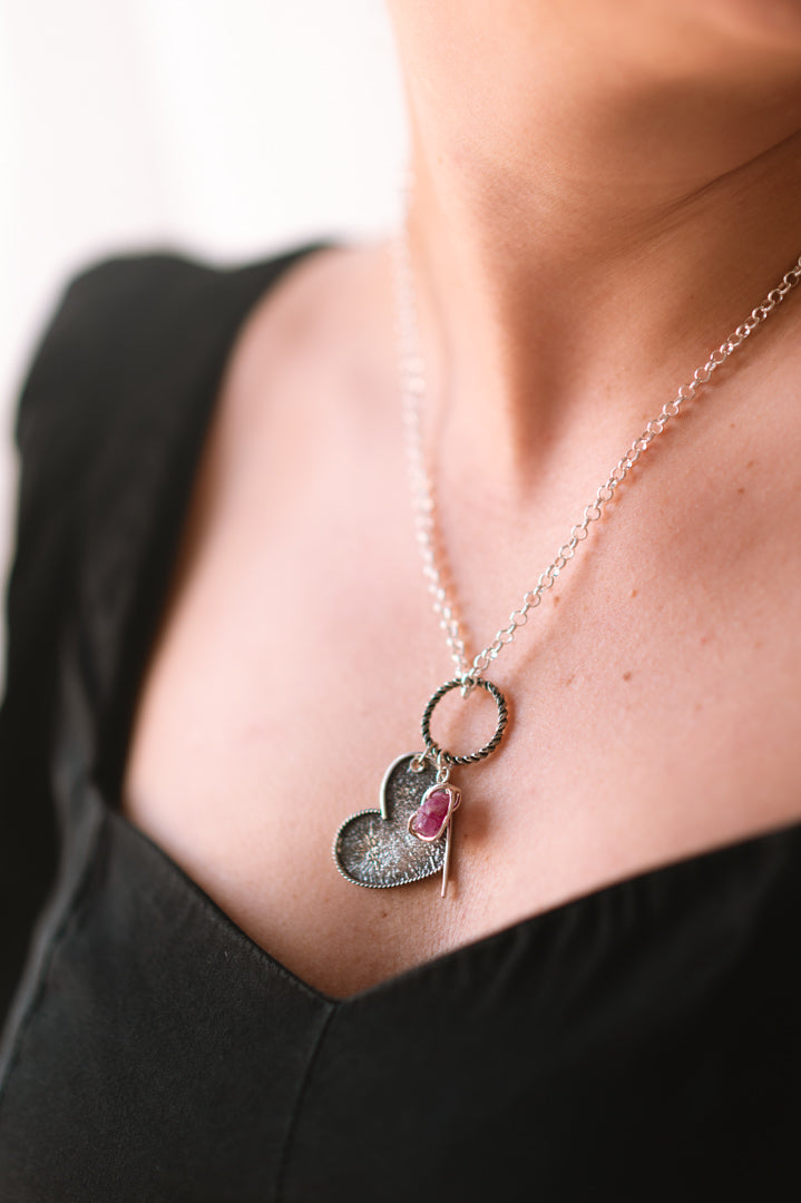 Collar Corazón de fuego