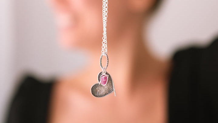 Collar Corazón de fuego