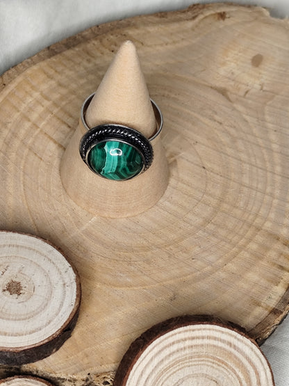 Anillo malaquita. Joya artesanal en plata