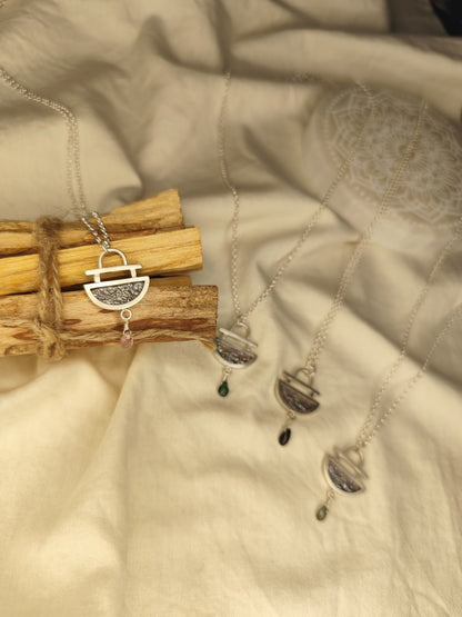 Colgante Estela Mini. Joya artesanal en plata
