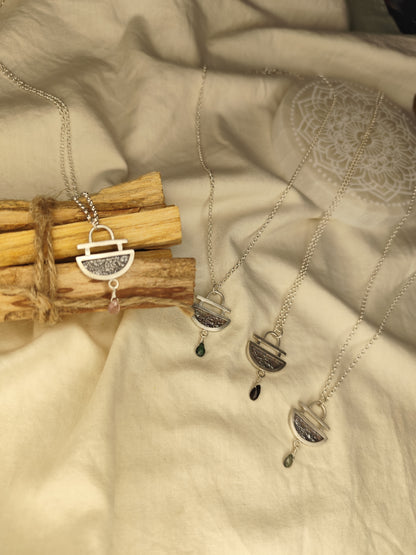 Colgante Estela Mini. Joya artesanal en plata