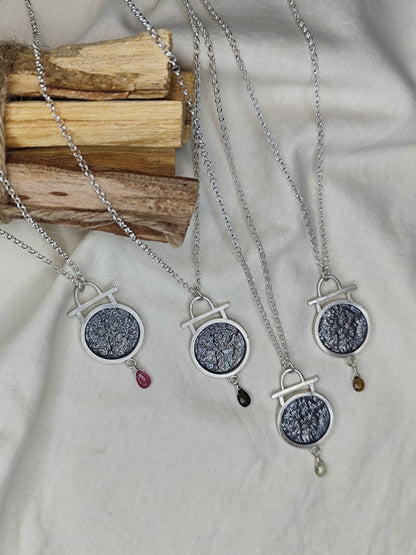 Colgante Astral Mini. Joya artesanal en plata