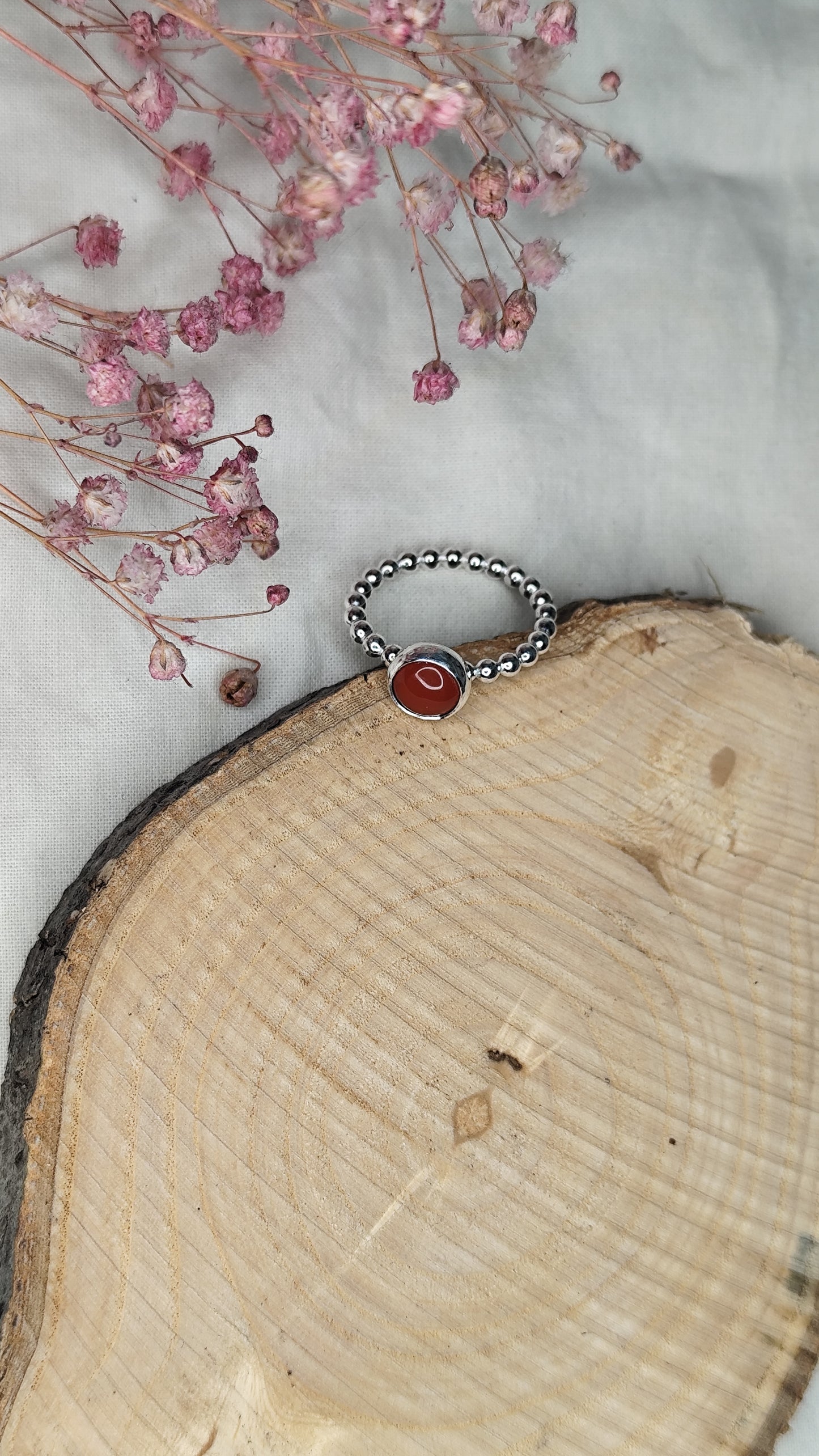 Anillo Punto. Joya artesanal en plata