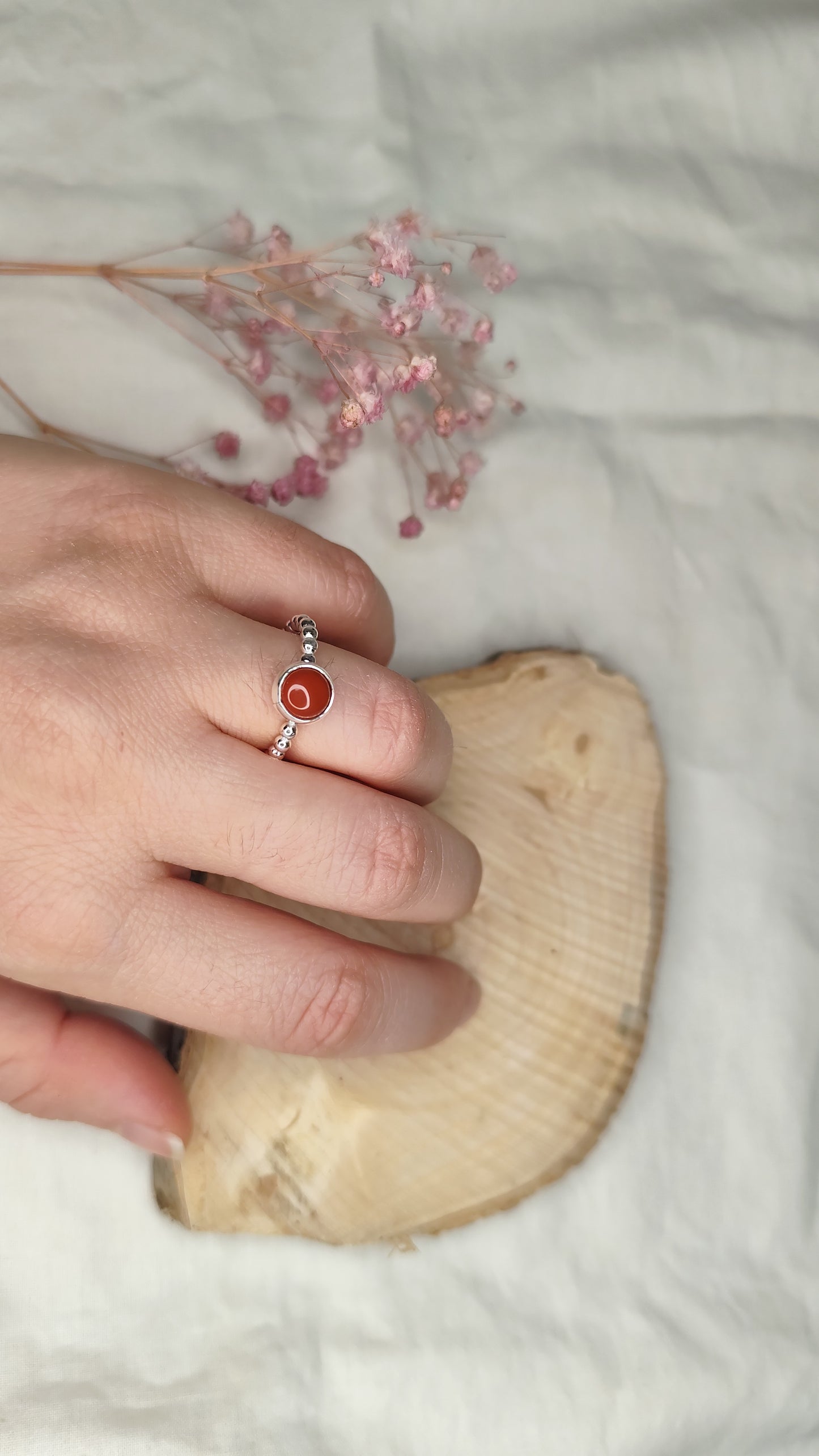 Anillo Punto. Joya artesanal en plata