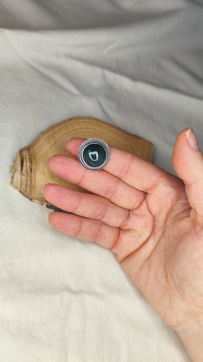 Anillo con ágata verde. Joya artesanal en plata.