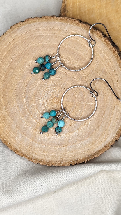 Pendientes aro grande con turmalinas multicolor. Joya artesanal en plata
